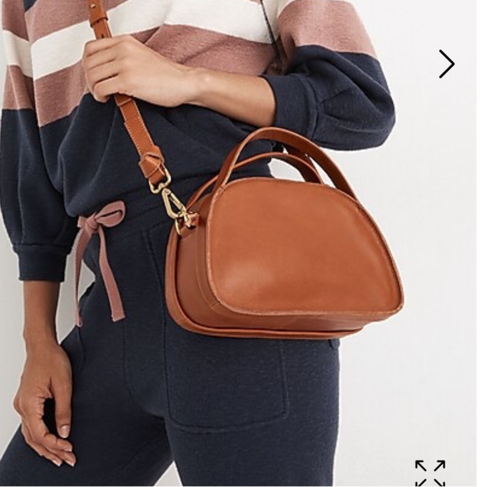 Madewell Leather Sydney Zip-Top Crossbody Bag - Picture 2 of 5